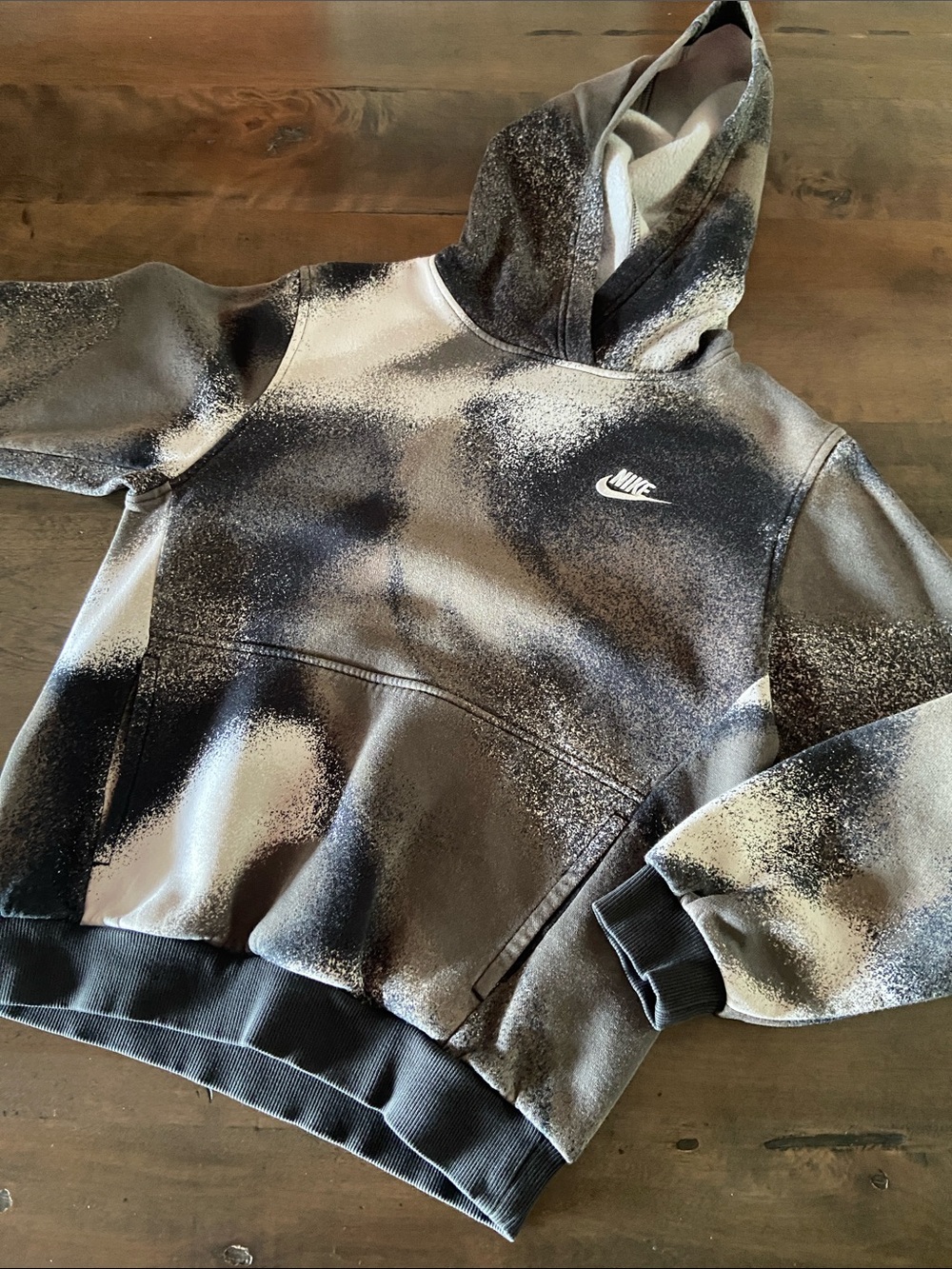 Nike Kids Black and Cream Spray-Effect Pullover Hoodie